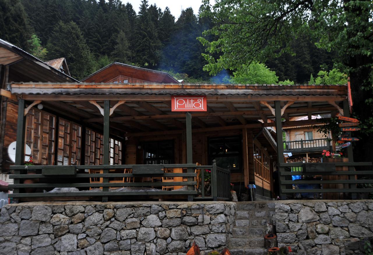 Pilita Bungalov&rest *